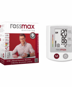 Packshot « ROSSMAX Tensiomètre de Poignet Automatique » affichant une mesure.